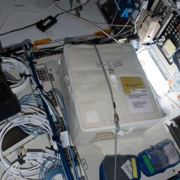 CommuBios on ISS 02.jpg