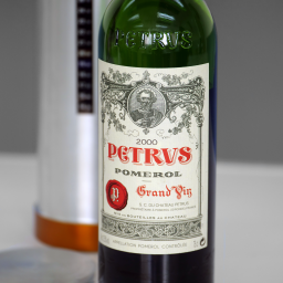 CANISTER & PETRUS FIXE 03 NoBLUE.png