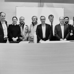 DEGUSTATION GROUPE NB.jpg
