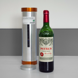 CANISTER & PETRUS FIXE 01 NoBLUE.png